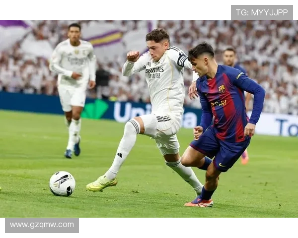 赫罗纳主帅：皇马仍有希望夺西甲